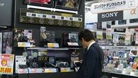 日本メーカーの牙城、デジカメ没落の危機 スマホが市場を浸食