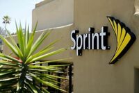 米スプリント､CATV大手2社と提携交渉 Tモバイルとの統合交渉を7月末まで棚上げ