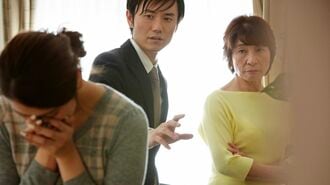 対立する嫁と姑