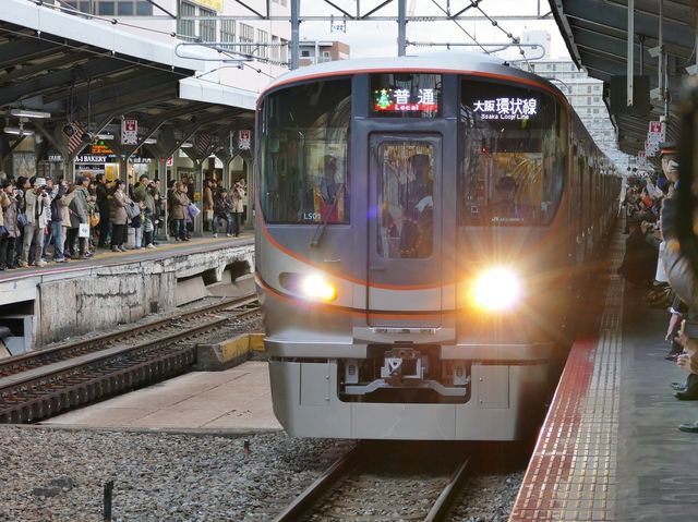 山手線よりスゴい 大阪環状線 7年間の大変化 通勤電車 東洋経済オンライン 社会をよくする経済ニュース