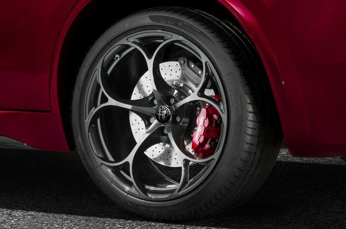 アルファ ロメオ ステルヴィオ｜Alfa Romeo Stelvio