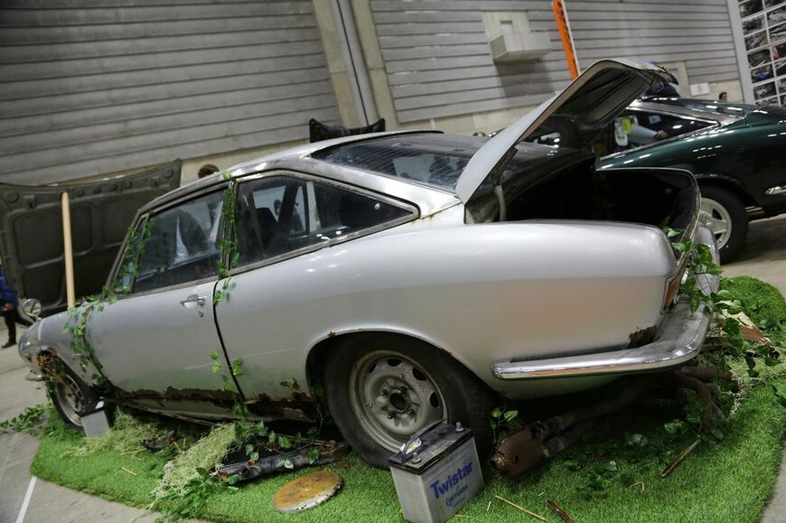 ノスタルジック2デイズに展示されていたいすゞの旧車たち（筆者撮影）