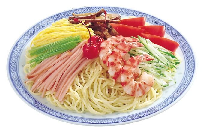 「マルタイラーメン」で作る冷やし中華は、マルタイ社員の間でも人気の食べ方（画像提供：株式会社マルタイ）