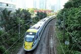 マレーシアの特急列車（筆者撮影）