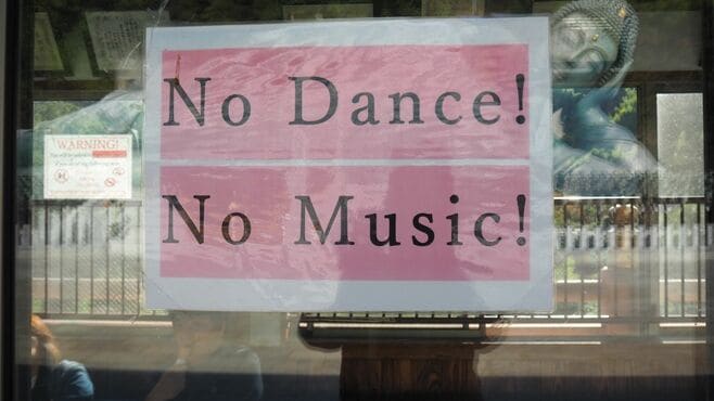 ｢No Dance!｣外国人有料にした寺で見た"現実"