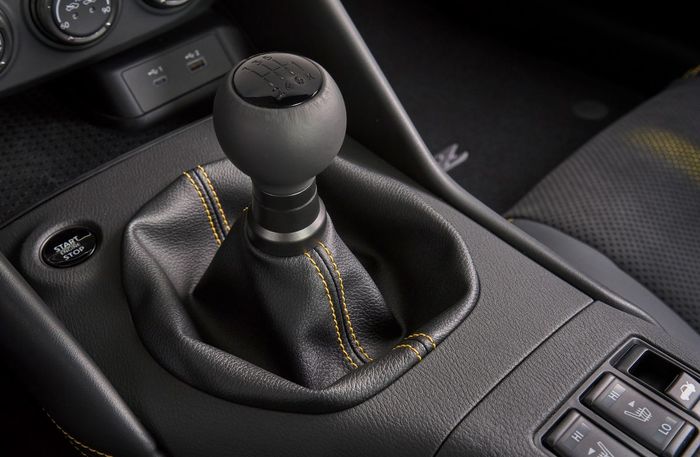 新型フェアレディzとスープラ買うならどっち スポーツカー 東洋経済オンライン 社会をよくする経済ニュース 新型フェアレディzとスープラ買うならどっち スポーツカー 東洋経済オンライン 社会をよくする経済ニュース