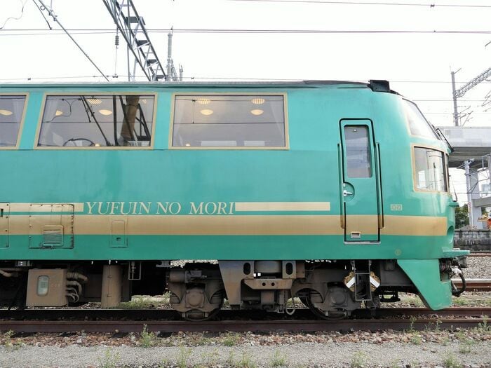 ゆふいんの森の特徴は客席が高い「ハイデッカー構造」