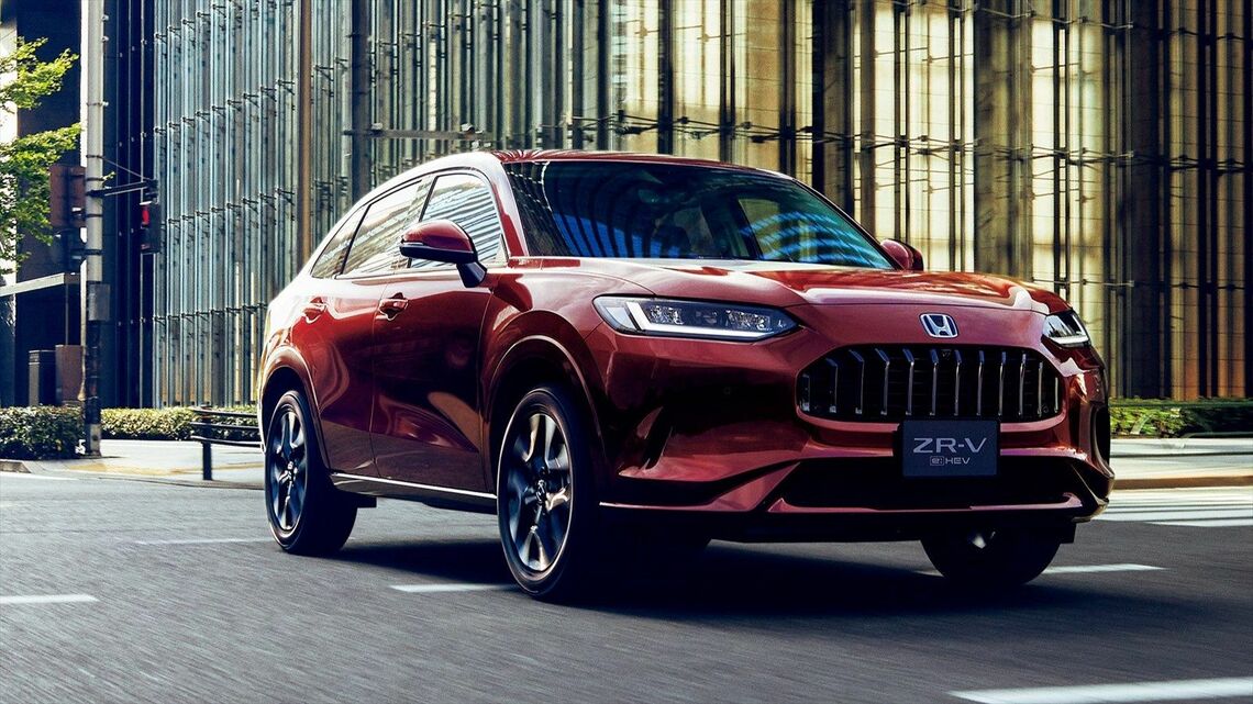 実質的に「CR-V」の後継モデルとして登場した「ZR-V」(写真:本田技研工業)