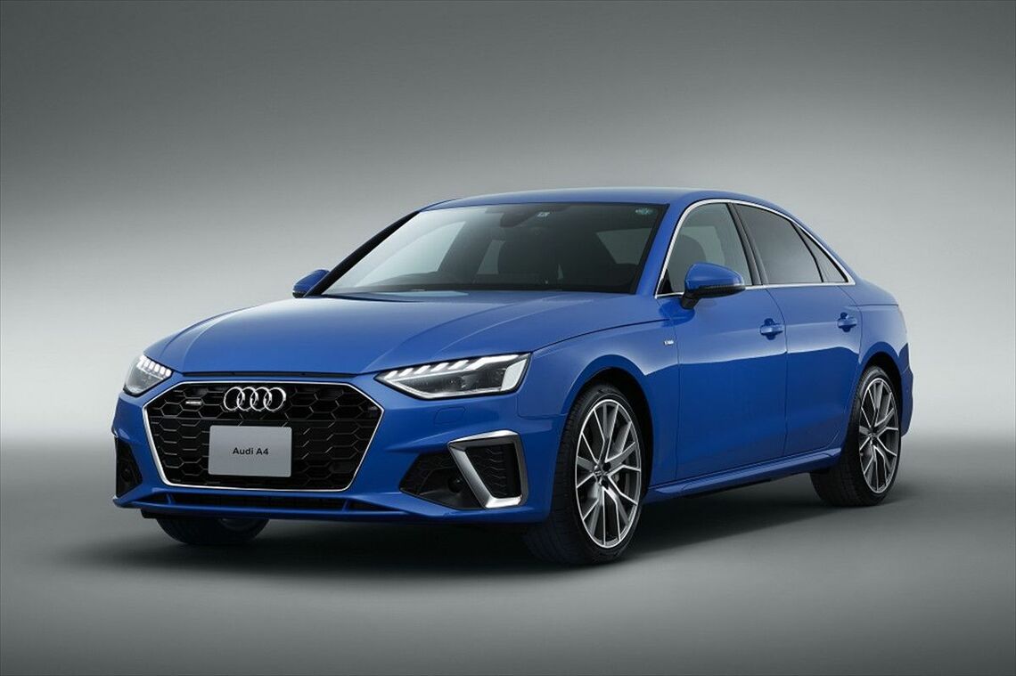 アウディ「A4」は447万円から（写真：Audi Japan）