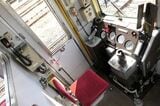 2610系の運転席（記者撮影）