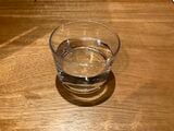 水の入ったグラス