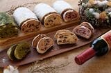BAKERY GARDEN Nakatakeの4種類（プレーン、チョコレート、抹茶、クリスマスベリー）のシュトーレン、クリスマスベリーは2680円、それ以外は2480円（写真：クアッガ提供）