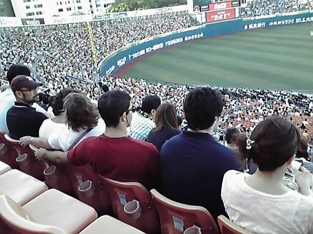 欧米人の標準的な体格では小さすぎ