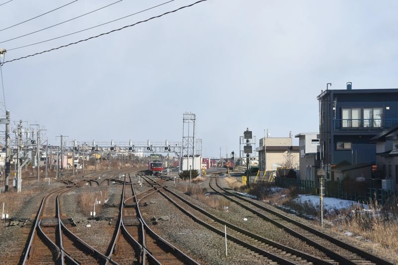 東室蘭操車場に到着した（記者撮影）
