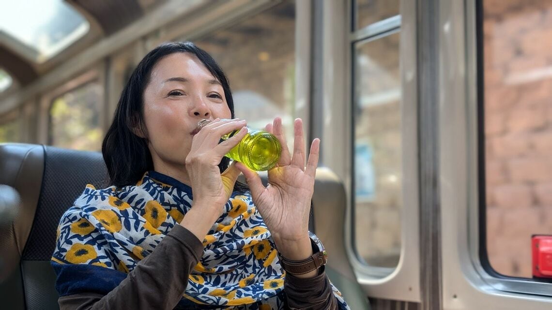 インカコーラを飲む私