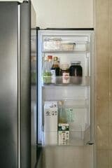 基本食材を決めて買うことで、冷蔵庫の中も常にすっきりした状態に（撮影：メグミ）