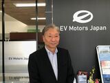 インタビューに応えてくれた、EVモーターズ・ジャパンの佐藤裕之社長（筆者撮影）