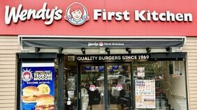 月見商戦の勝者はマックでも､モスでもない⋯？｢美味すぎる｣と話題､ファーストキッチンの｢餅入り月見バーガー｣の感想 