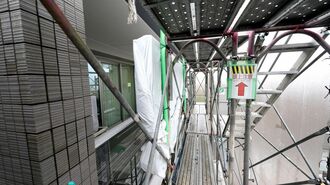 マンション大規模修繕工事の足場