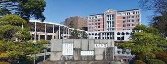 新しいランドマークが誕生 「大学教育棟 2014」