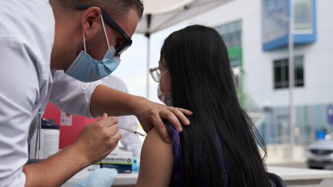 感染急増｢子ども｣にワクチンを受けさせるべきか