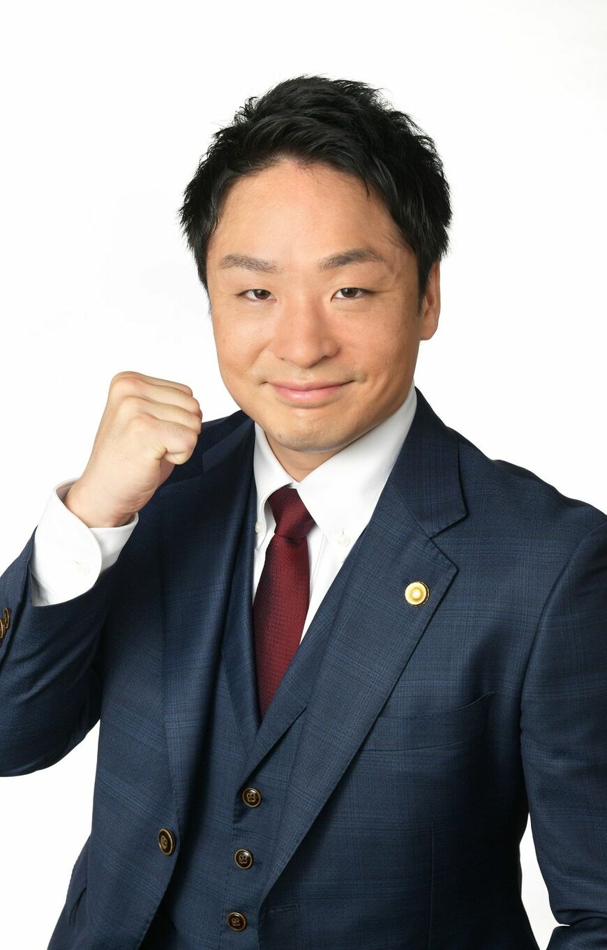 弁護士になった坪井さん。ツイッター、note でも精力的に発信している。
