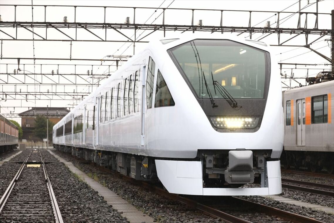 東武鉄道の新型特急N100系「スペーシアX」