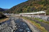 箱根湯本駅付近を走行するVSE＝2020年11月（記者撮影）