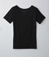 女性用のUネックインナー半袖（『ReD』公式HPより）