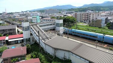 小田急線の｢西の要衝｣足柄､知られざる駅の裏側 乗降人員最少だが､運行上の重要拠点がある | 駅・再開発 | 東洋経済オンライン