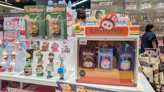 タイで人気に火がついた「ラブブ」の商品
