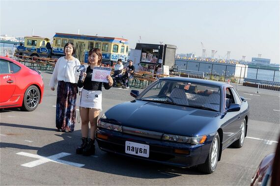 ミーティングは、それぞれの愛車をまわりながら自己紹介からスタートと、ゆったりとした雰囲気でスタート