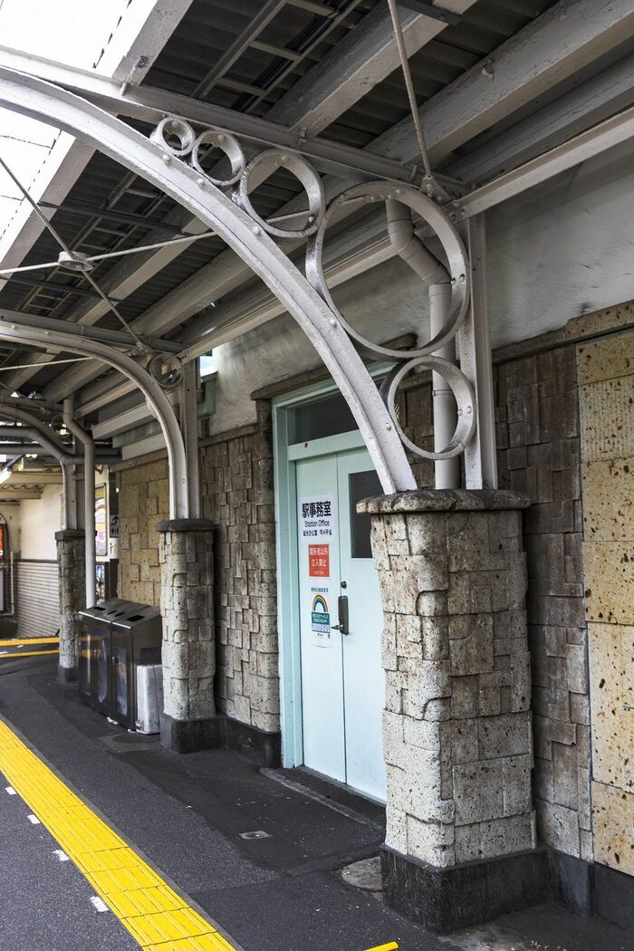 駅舎内も開業当時と同じデザインを再現