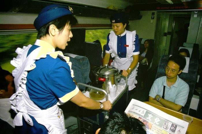 大きな鍋に入っている「お粥」。こちらは有料で販売