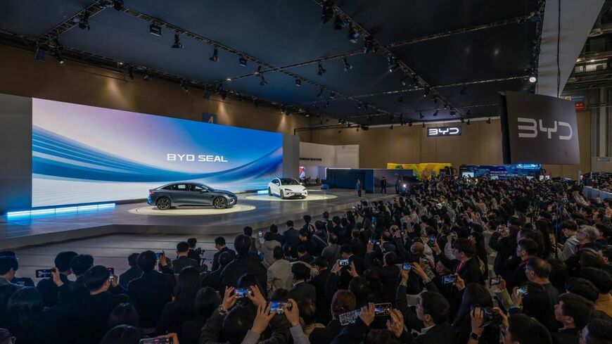 BYDは海外市場への進出を急加速させている。写真は4月に韓国で開催されたソウルモビリティーショーでの発表イベント（同社ウェブサイトより）