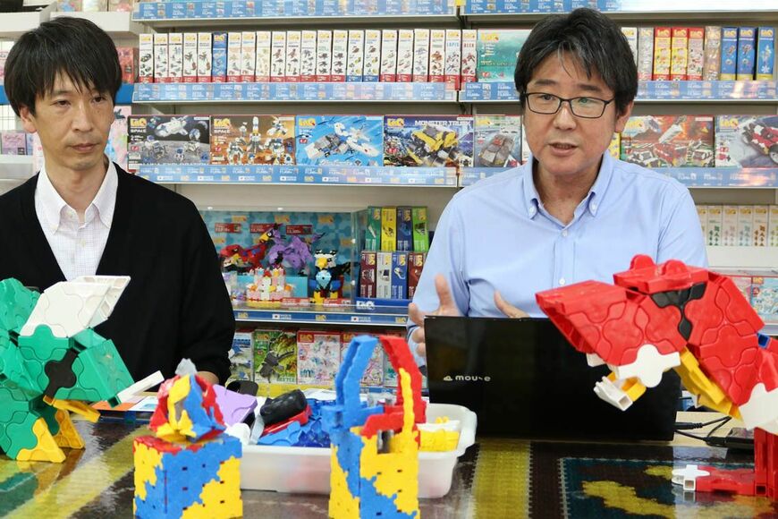 開発部課長・永井雅彦さん（左）と経営管理部執行役員・河部勇さん（右）