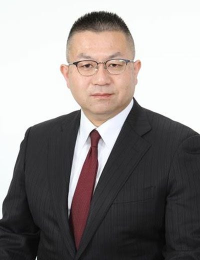 佐藤豊記（さとう・とよき）北海道高等学校遠隔授業配信センター（T-base）次長道立高校教諭（地歴・公民）を経て、2021年北海道高等学校遠隔授業配信センター（T-base）着任。2023年より現職。遠隔授業の更なる充実・発展に向けて公務に従事