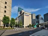 住所は日本橋本石町1-2-1。東京駅の日本橋口から徒歩５分の好立地だ（筆者撮影）