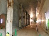 工事中の緩行線＝2016年6月（記者撮影）