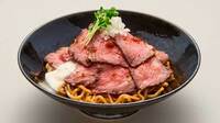 東京でローストビーフラーメンが流行る理由 健康志向やSNS映えで新しい客を呼び込む