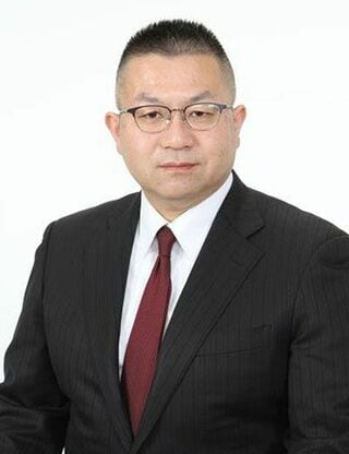 佐藤豊記（さとう・とよき）北海道高等学校遠隔授業配信センター（T-base）次長道立高校教諭（地歴・公民）を経て、2021年北海道高等学校遠隔授業配信センター（T-base）着任。2023年より現職。遠隔授業の更なる充実・発展に向けて公務に従事