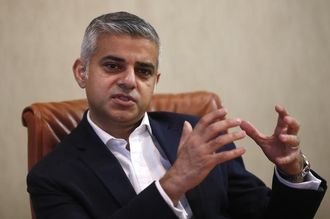 イスラム教徒初のロンドン市長誕生へ