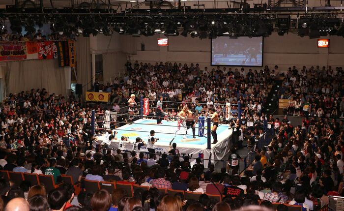会場となった後楽園ホールは超満員