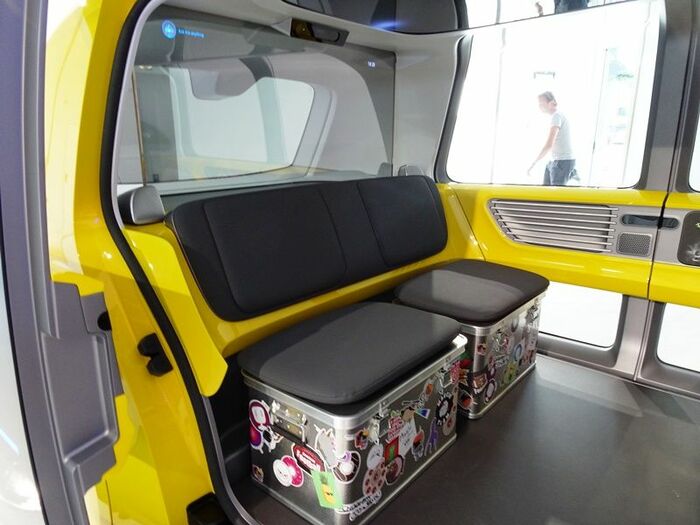 SEDRICスクールバスの車内