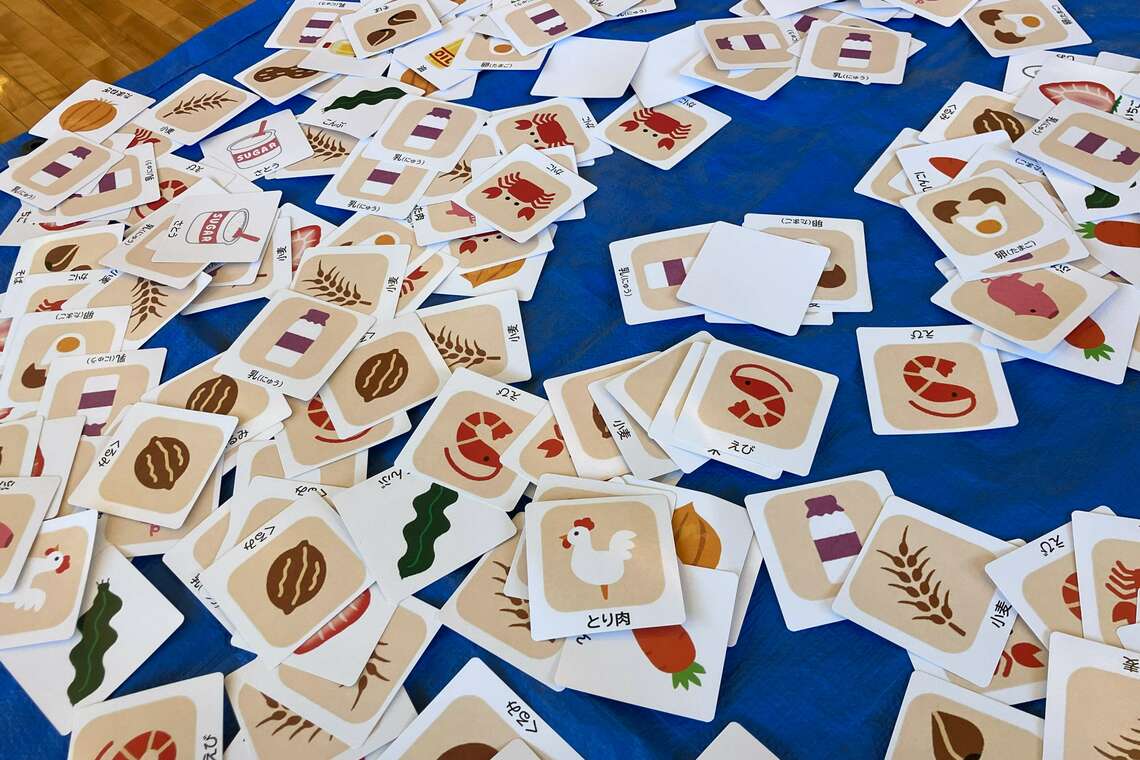 出前授業で使われた食材カード（写真：筆者撮影）
