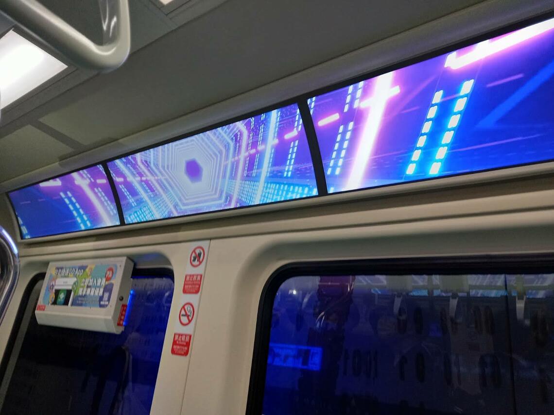 Smart Display Metroは4K曲面ディスプレイを搭載（写真：台北メトロ提供）