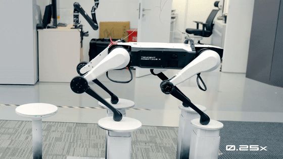 テンセントは2018年に設立した専門研究組織｢Robotics X｣で様々なロボットを開発してきた。写真は2022年に発表した犬型ロボット（同社ウェブサイトより）