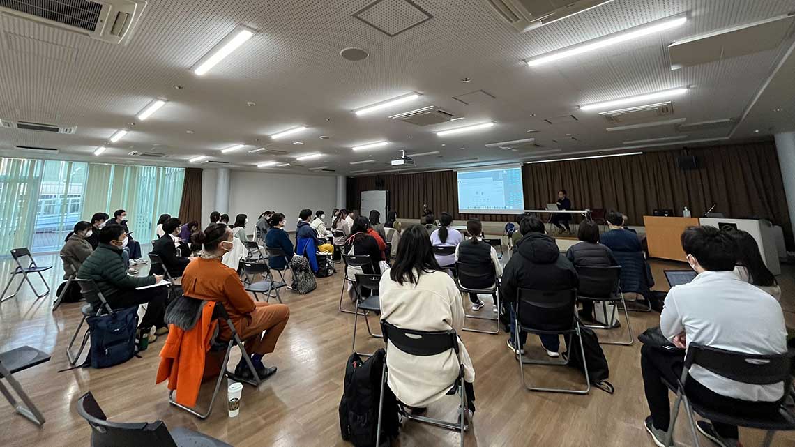 教員を対象とした香川大学での「特別支援教育におけるICT活用」授業の様子