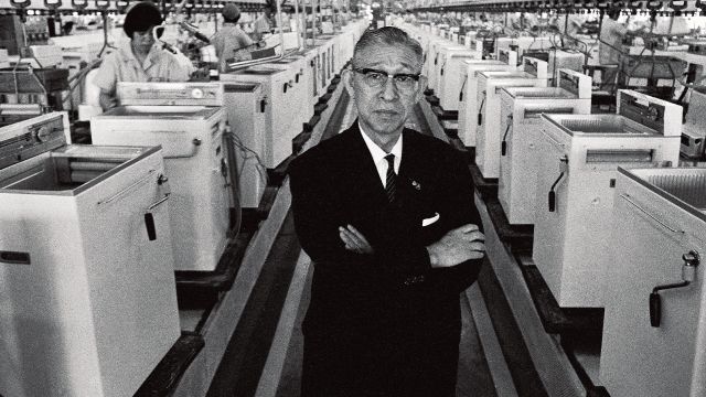 【絶版】頭で儲ける時代 2004年10月号 No.519 今も売れ続ける松下幸之助の磁力 没後27年経っても､毎年10万部という