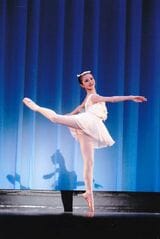 大好きなバレエを10年以上続けていた（写真：松田さん提供）